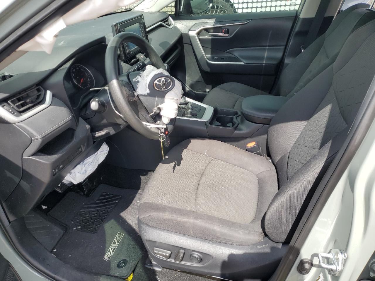 2T3W1RFV2MW148988 TOYOTA RAV4 2021