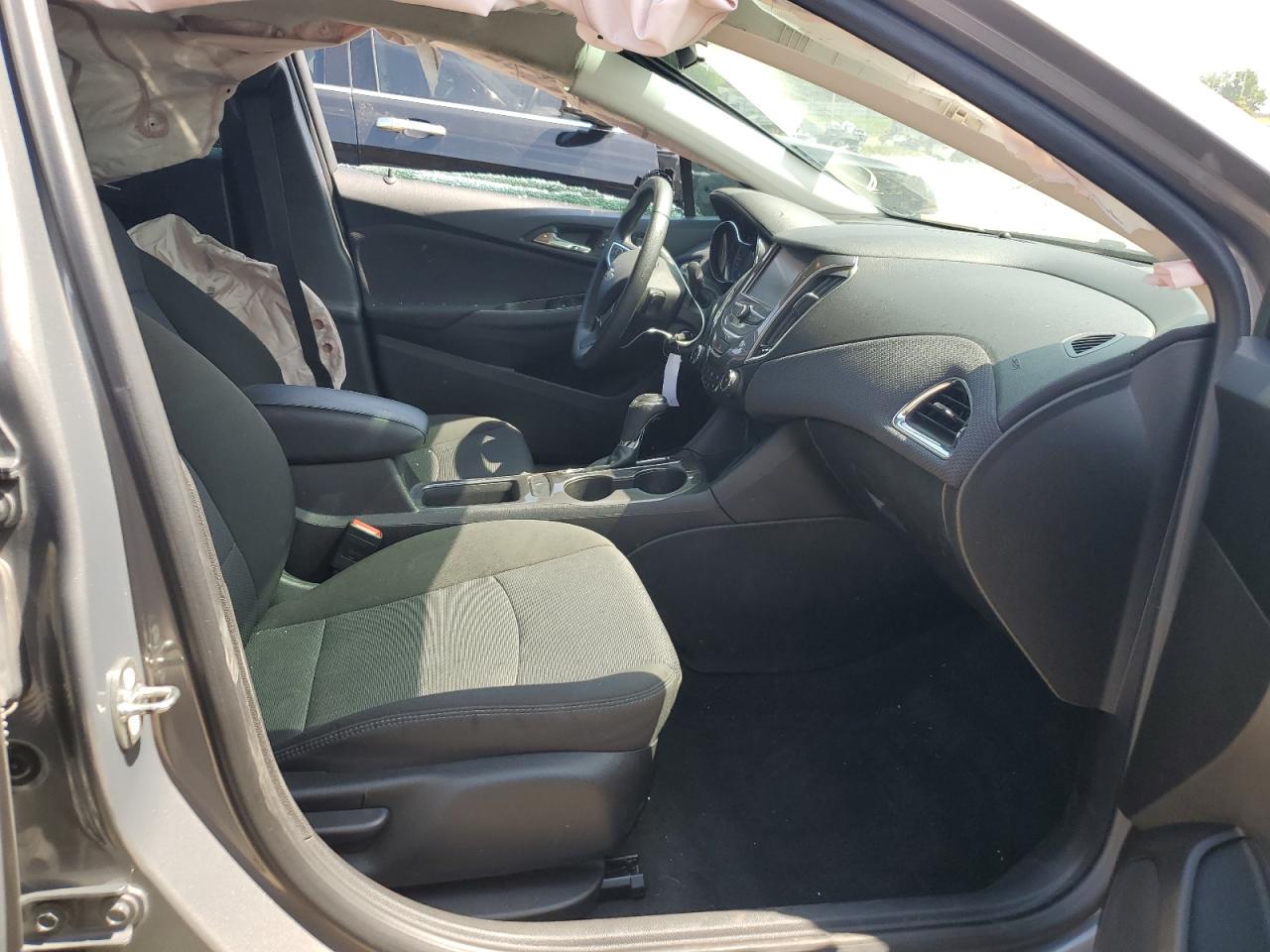 1G1BE5SM2J7154122 CHEVROLET CRUZE 2018