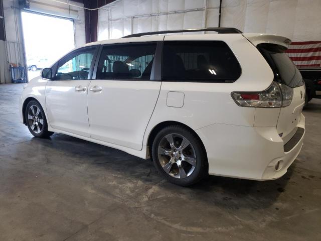 5TDXK3DC7BS127200 2011 TOYOTA SIENNA, photo no. 2