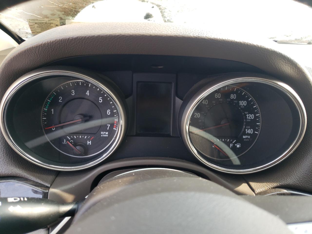 1J4RR4GG4BC516705 2011 Jeep Grand Cherokee Laredo