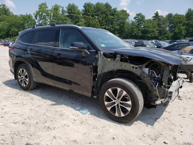 VIN 5TDGZRBH2NS237847 2022 Toyota Highlander, Xle no.4