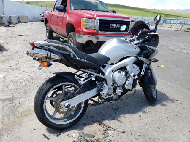 2004 YAMAHA FZ6 S - JYARJ08E44A001992