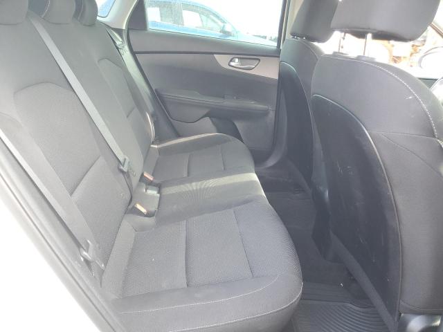 3KPF24AD6KE015450 KIA FORTE FE