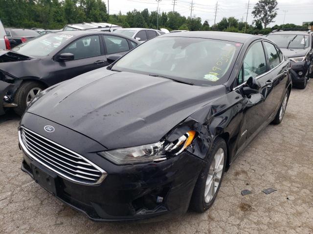 3FA6P0LU2KR261739 Ford Fusion SE