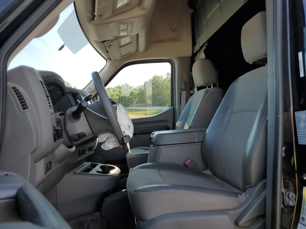 1N6BF0LY3JN812547 NISSAN NV 2018