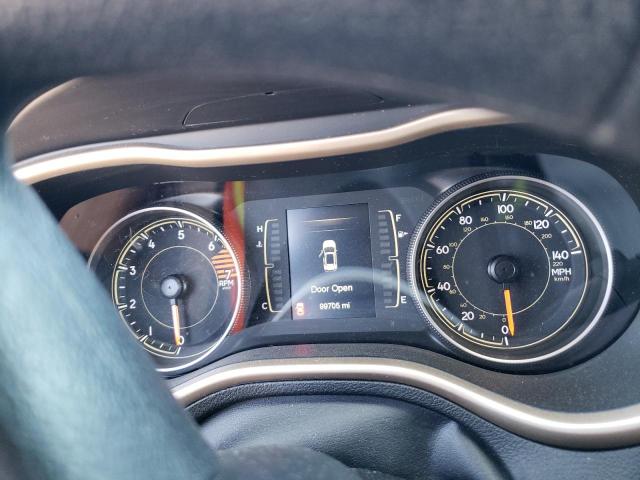 1C4PJMCBXJD562692 Jeep Cherokee Latitude