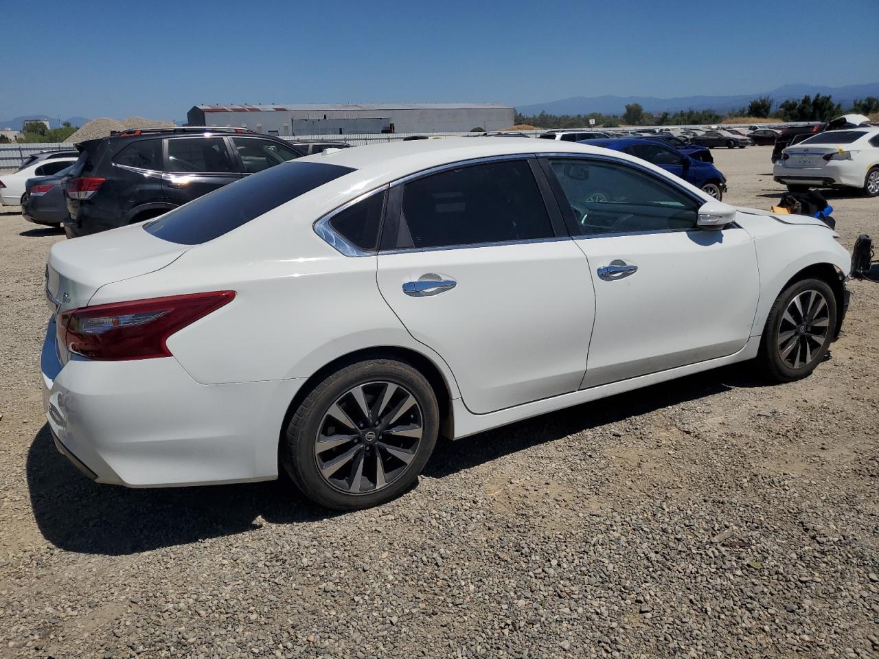 1N4AL3AP9JC279785 NISSAN ALTIMA 2018