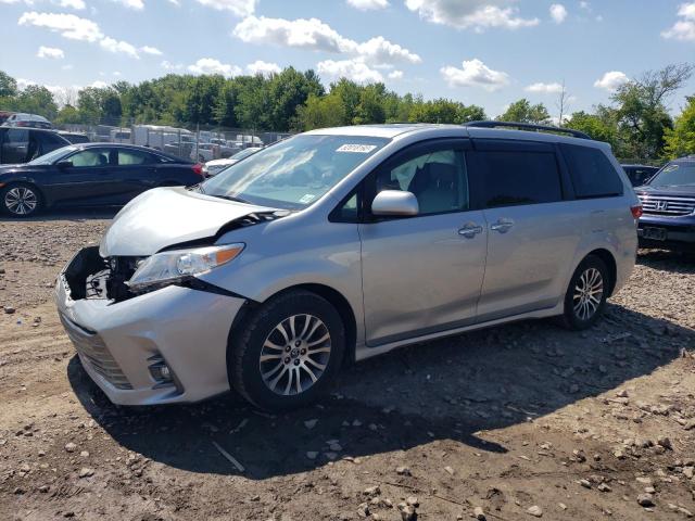 2019 Toyota Sienna XLE