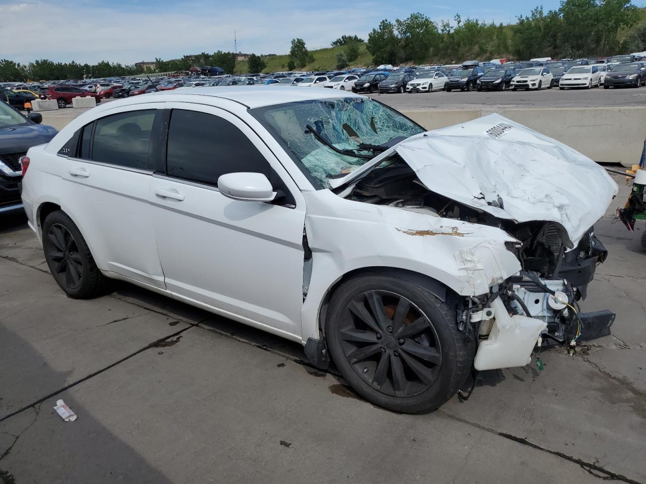 1C3CCBCG4DN522328 2013 Chrysler 200 Limited