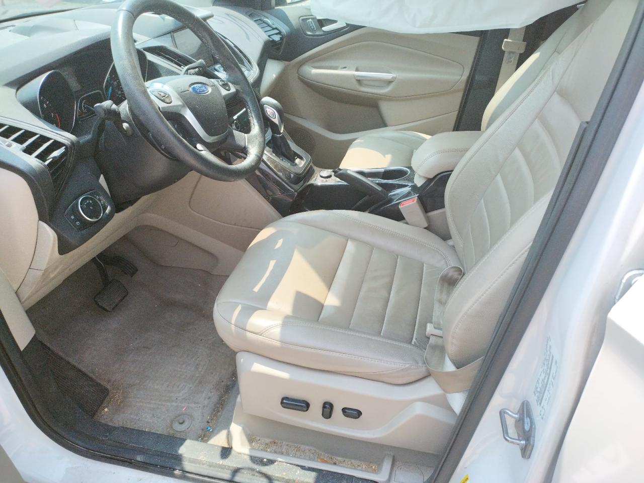 1FMCU0J94GUA26128 FORD ESCAPE 2016