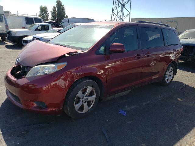 2016 Toyota Sienna LE