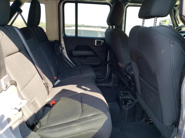 1C4HJXEG4KW548727 Jeep Wrangler Unlimited Sahara