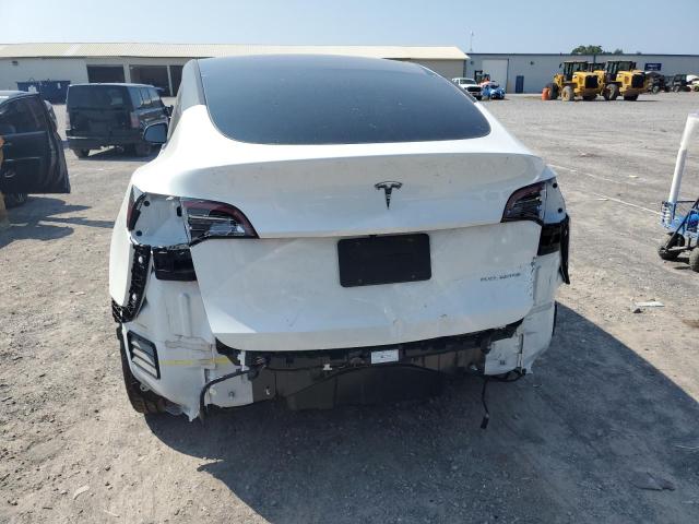 7SAYGDEE9NF538573 Tesla Model Y  6