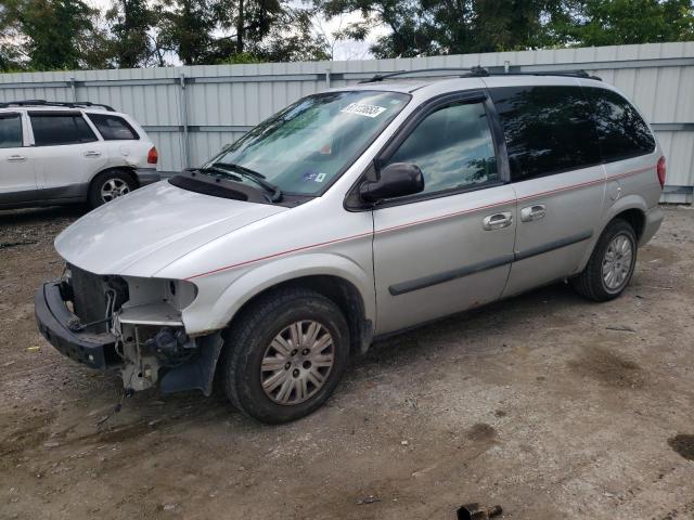 2005 Chrysler Town & Country 