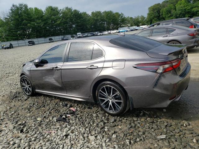 4T1G11AK9MU595698 Toyota Camry SE 2