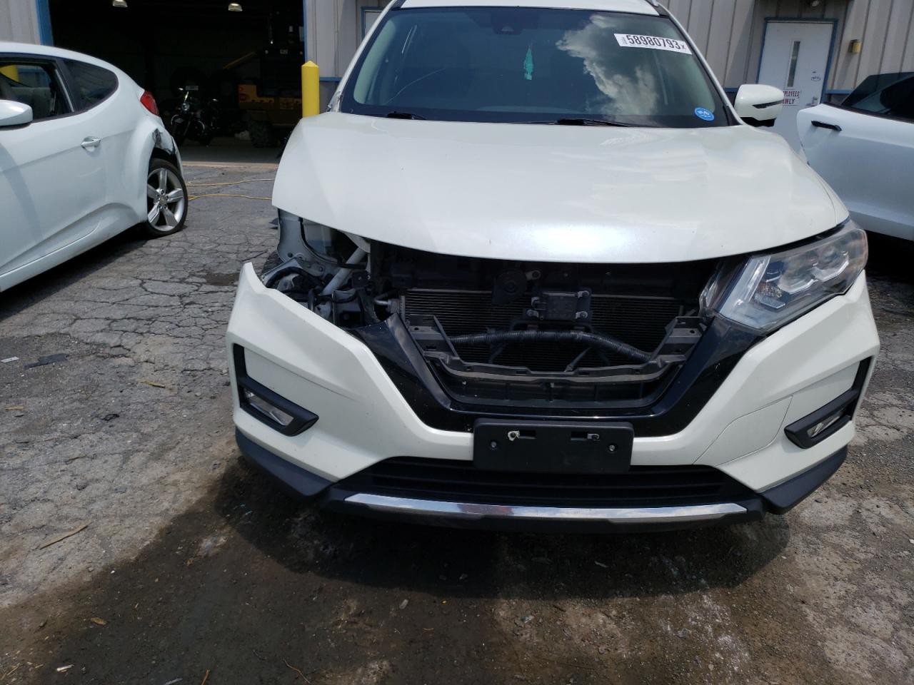 5N1AT2MV7HC791954 NISSAN ROGUE 2017