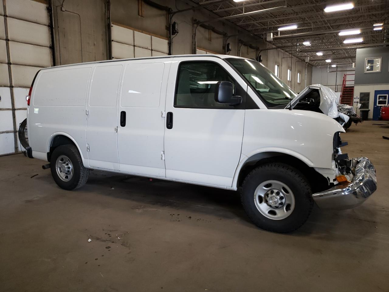 1GCZGGFP8J1335048 CHEVROLET EXPRESS 2018