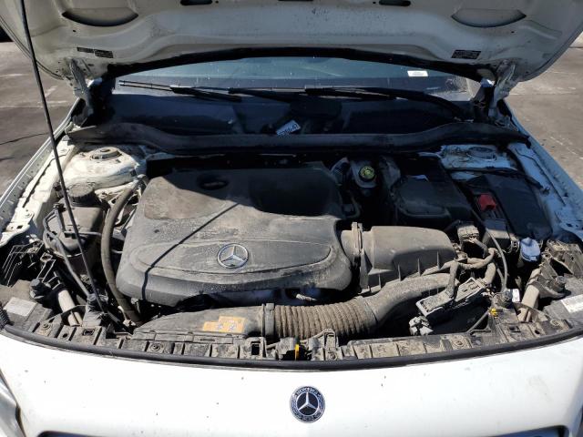 WDCTG4GB9JJ430199 Mercedes-Benz Gla 250 4matic