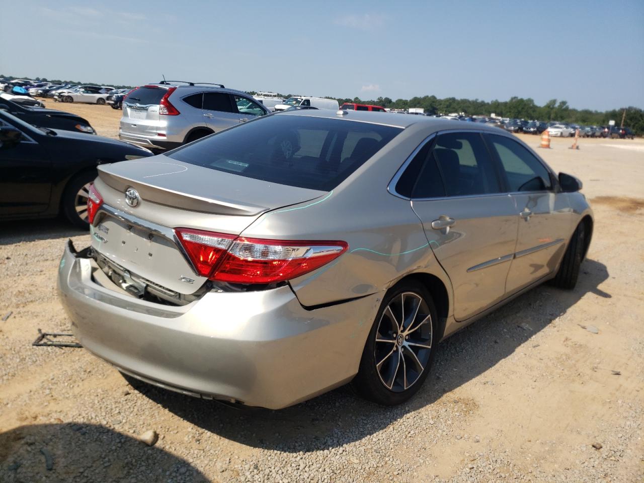 4T1BF1FK3GU577366 TOYOTA CAMRY 2016