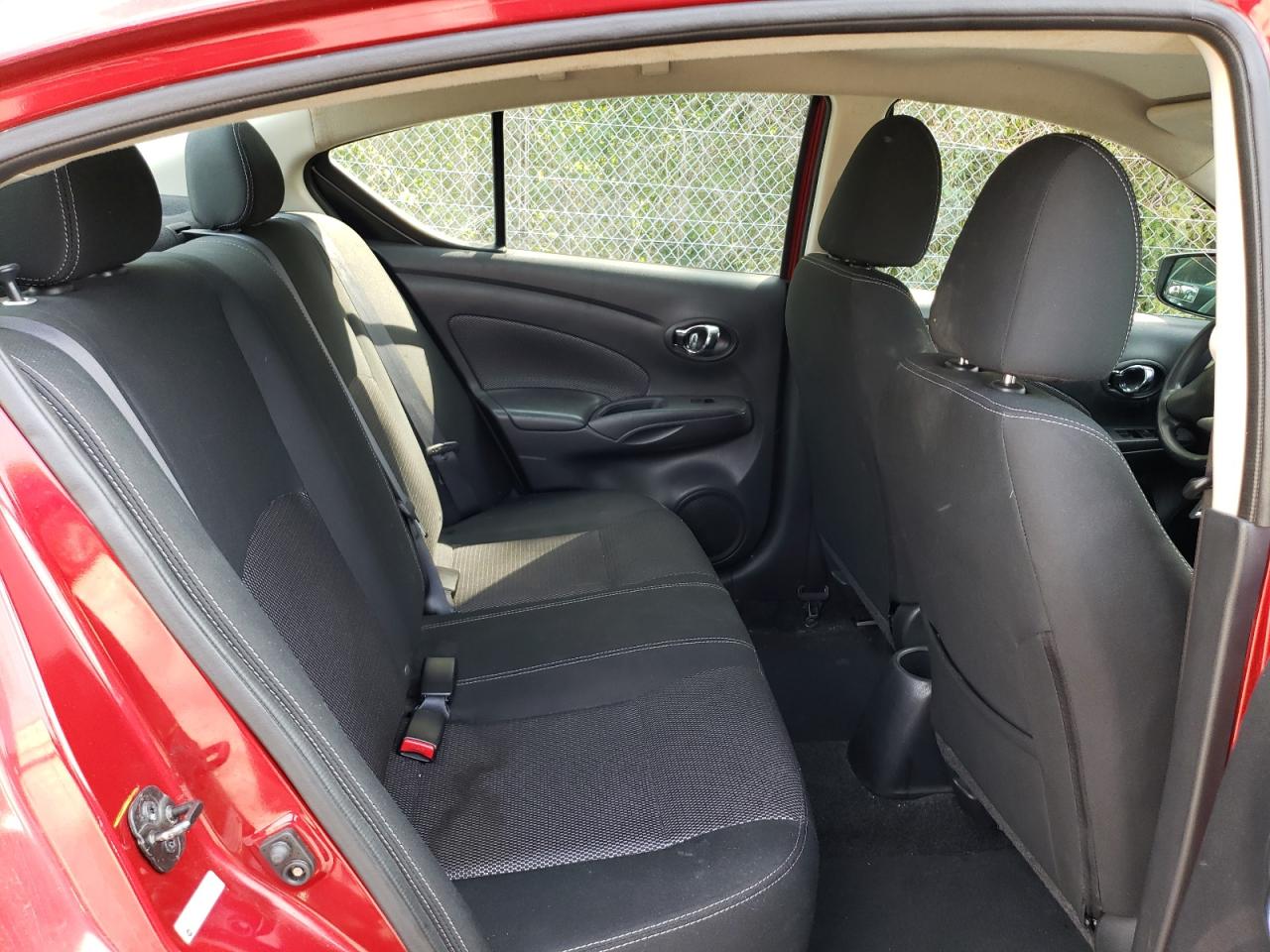 VIN: 3N1CN7APXHK444836 2017 NISSAN VERSA