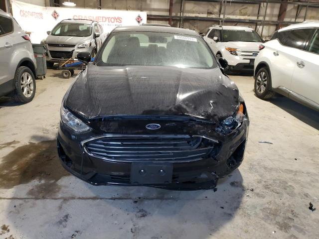 3FA6P0HD5KR172305 Ford Fusion SE 5