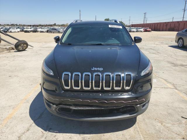 1C4PJLCB8HW668034 Jeep Cherokee Latitude