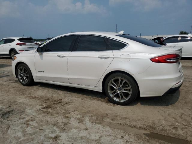 3FA6P0RU1KR285845 2019 FORD FUSION, photo no. 2