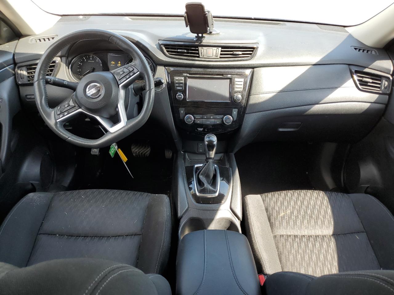 KNMAT2MV6HP571623 NISSAN ROGUE 2017