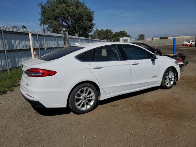 3FA6P0LU9KR218421 2019 FORD FUSION, photo no. 3