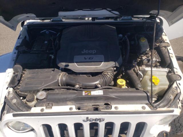 1C4BJWEGXEL264587 Jeep Wrangler Unlimited Sahara