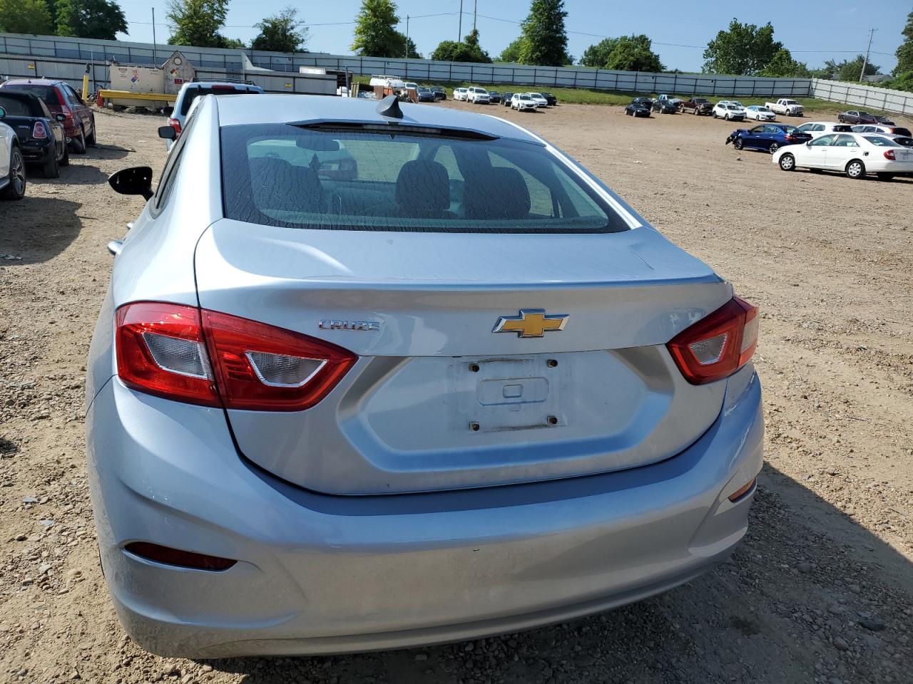 1G1BC5SM7H7144587 CHEVROLET CRUZE 2017