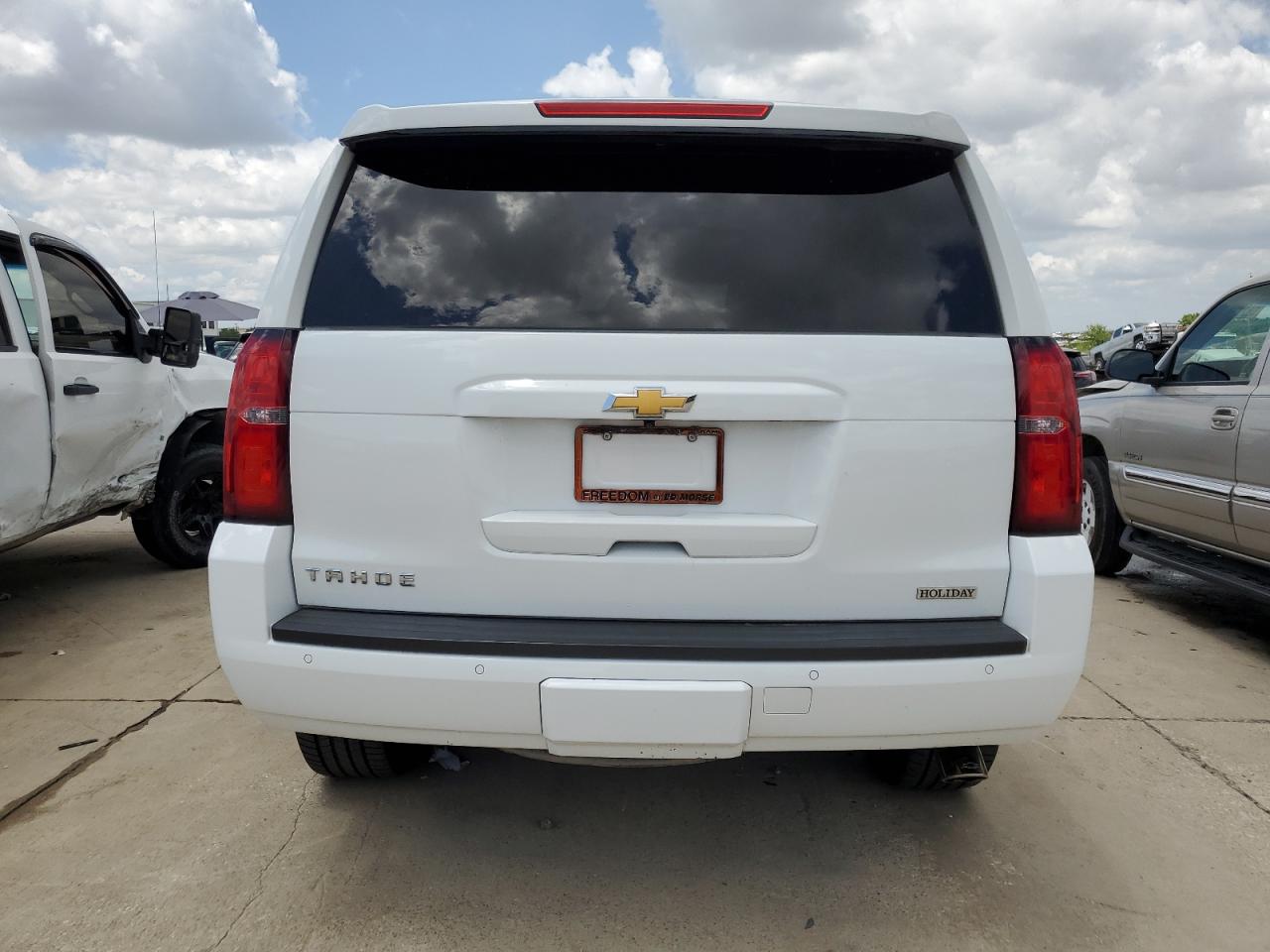 1GNSCBKCXJR223086 CHEVROLET TAHOE 2018