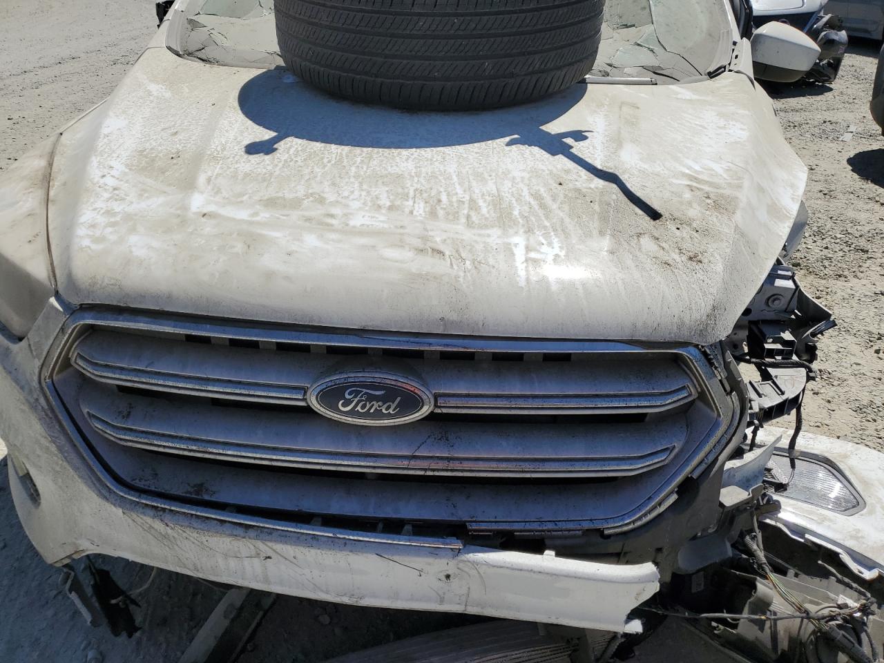 1FMCU0G98JUB62745 FORD ESCAPE 2018
