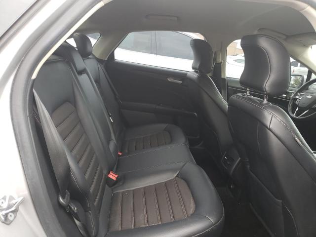 3FA6P0HD2JR200849 Ford FUSION SE