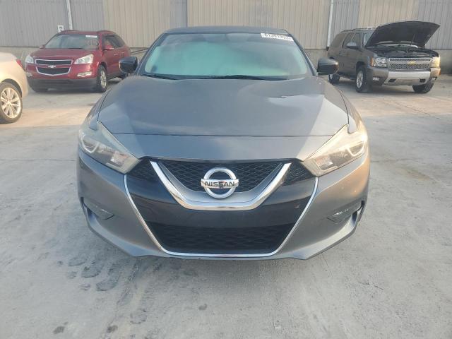 1N4AA6AP0GC427466 Nissan Maxima 3.5s