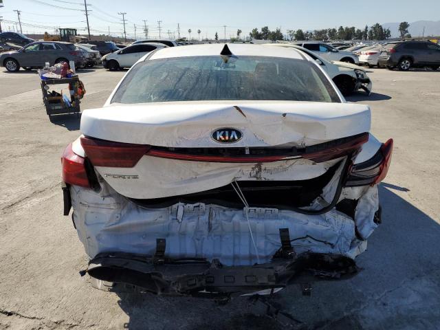3KPF24AD4ME386044 KIA FORTE FE