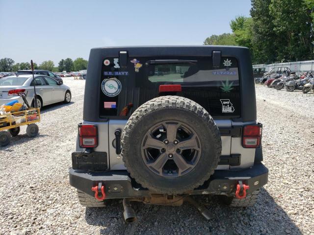 1C4BJWFG6JL832679 Jeep Wrangler Unlimited Rubicon