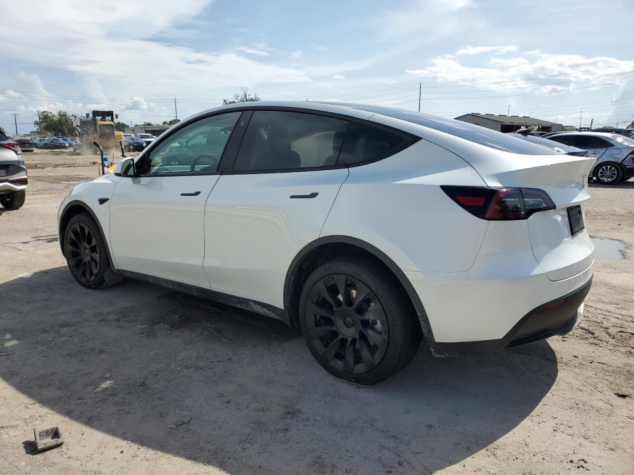 7SAYGDEE4PF616793 Tesla Model Y  2