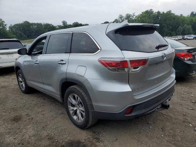 VIN 5TDZKRFH4FS060730 2015 Toyota Highlander, LE no.2