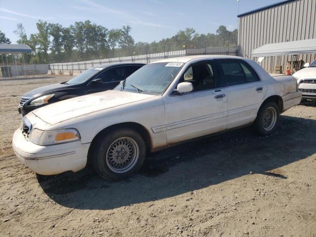 1998 Ford Crown Victoria 