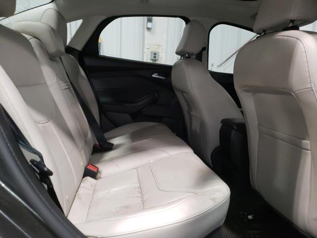 1FADP3J25FL359582 Ford Focus Titanium