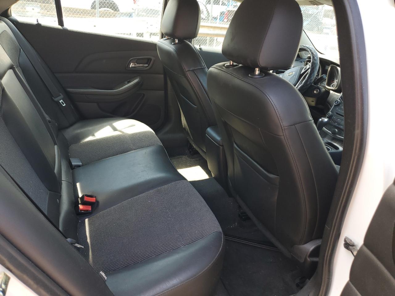 1G11C5SA5GF117054 CHEVROLET MALIBU 2016