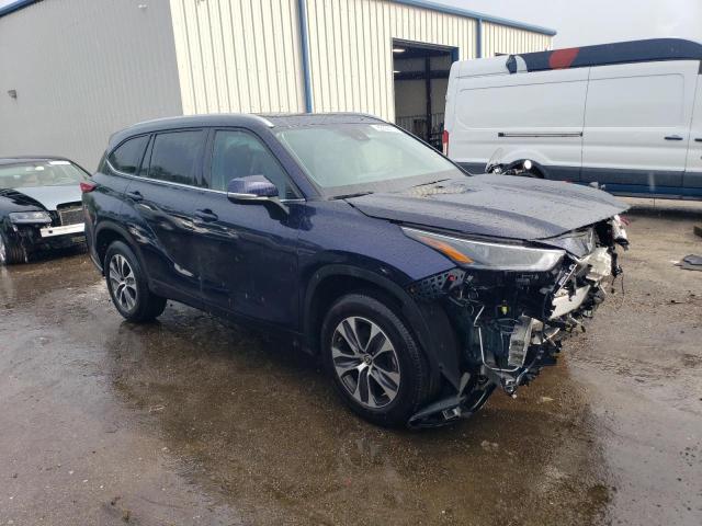 VIN 5TDGZRAHXNS132152 2022 Toyota Highlander, Xle no.4