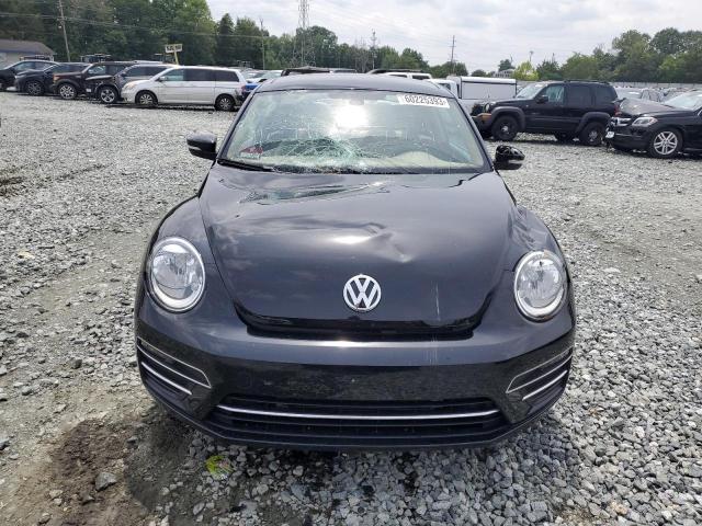 2018 VOLKSWAGEN BEETLE SE - 3VWJD7AT4JM700948