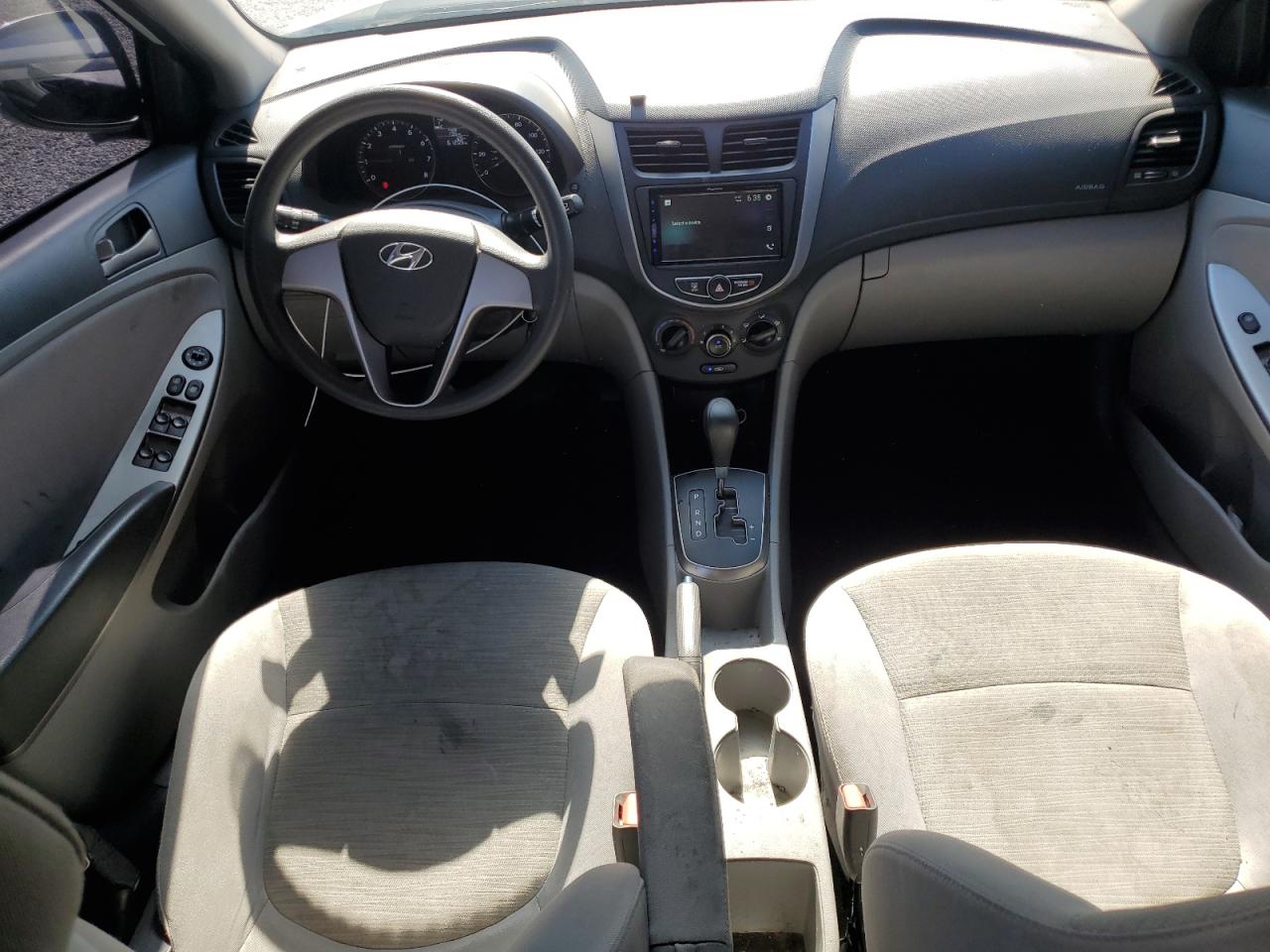 KMHCT4AE0GU092327 HYUNDAI ACCENT 2016