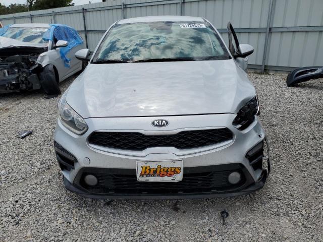 3KPF24AD4KE105972 Kia Forte FE 5