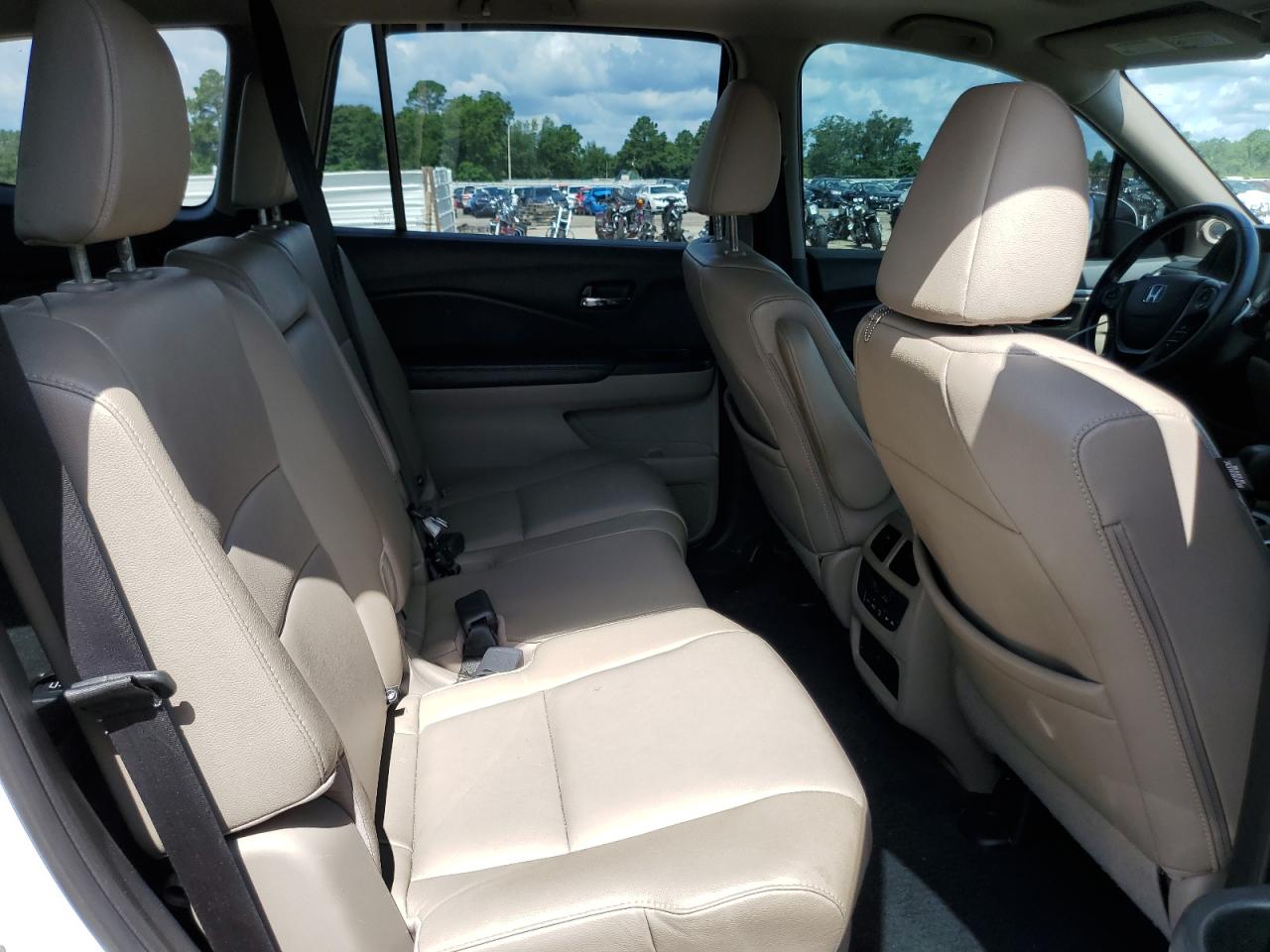 5FNYF5H53GB009818 HONDA PILOT 2016