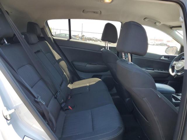 KNDPMCAC4H7070097 KIA Sportage Lx