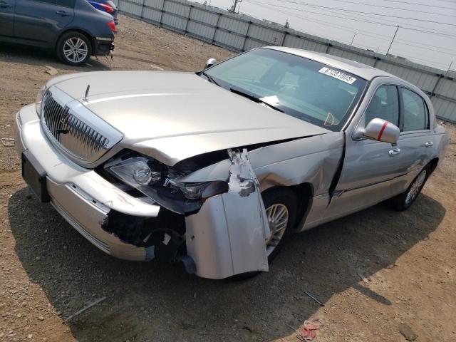 2007 Lincoln Town Car Signature Limited