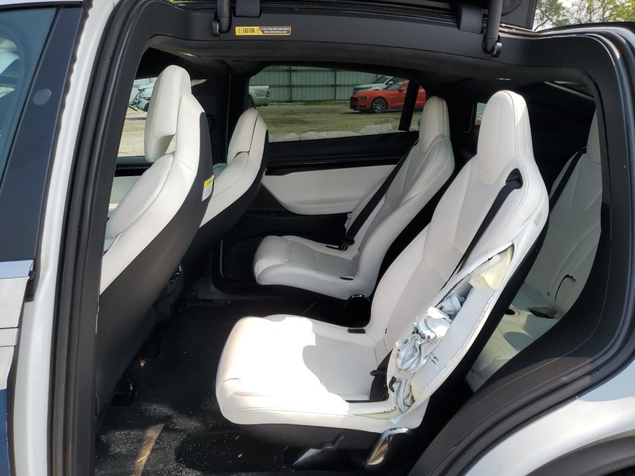 5YJXCBE2XJF118250 2018 Tesla Model X